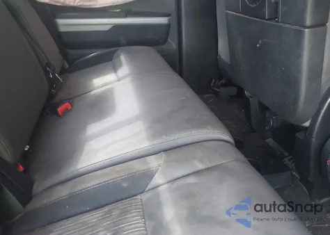 2016 Toyota Tundra Sr5 4.6L V8 z USA, uszkodzony, nr VIN 5TFRM5F11GX099602